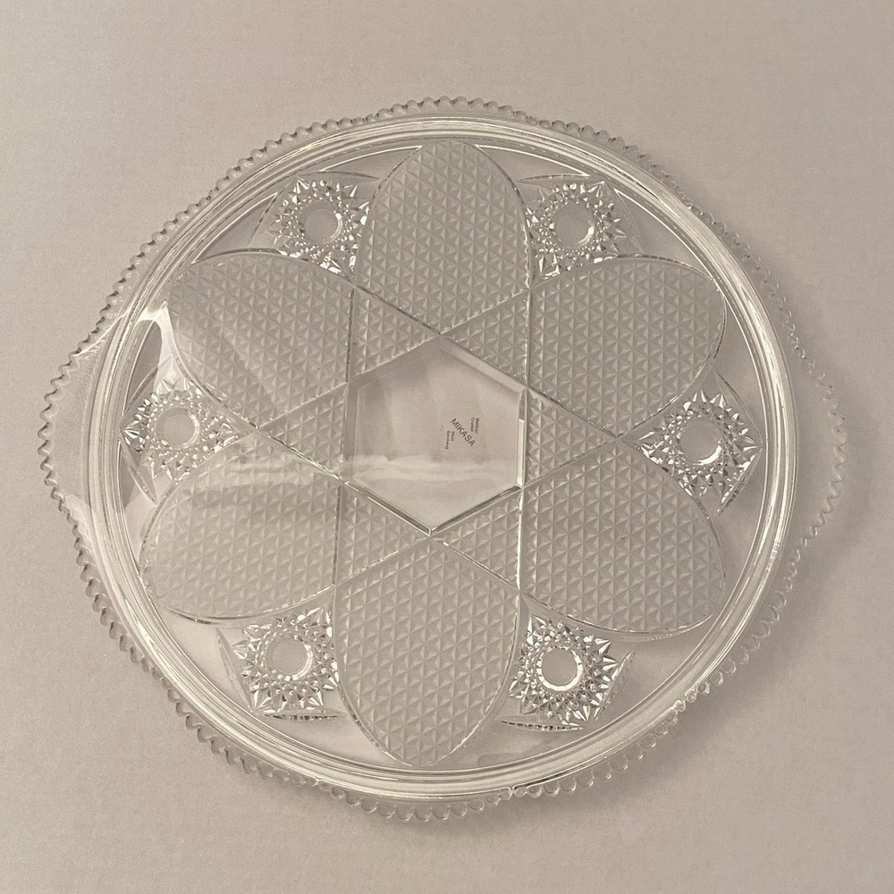 Mikasa Walther Crystal Large Cake Platter Star Pattern Sawtooth Edge 12 1/2 in D